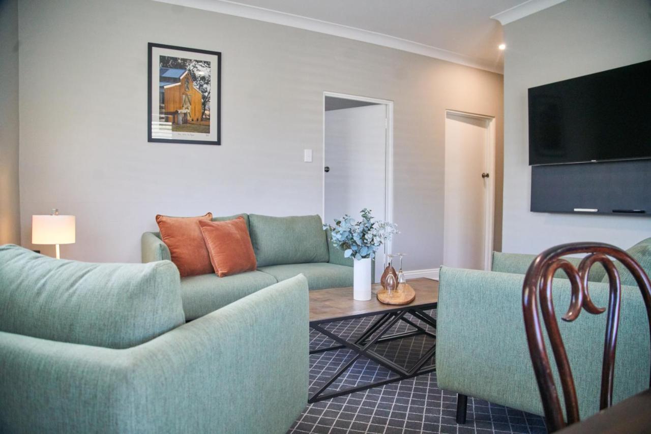 Country Comfort 3*